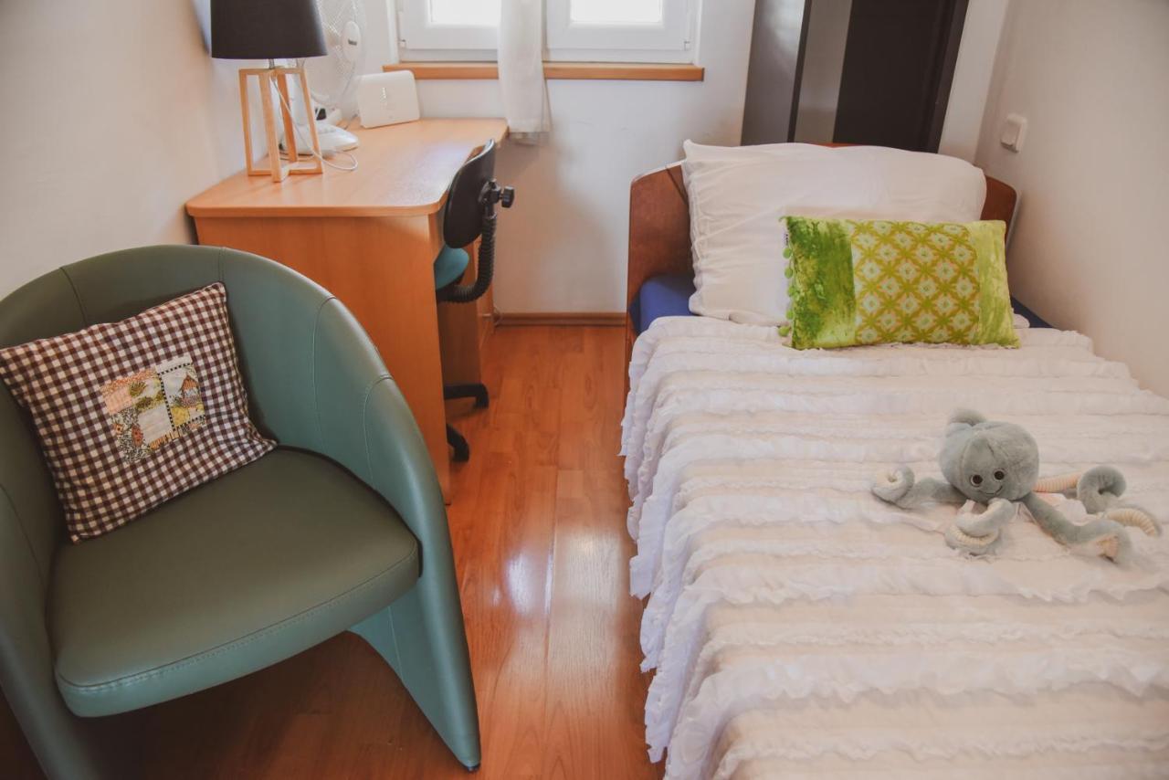 Apartments Marcus & Pascal ชิเบนิก ภายนอก รูปภาพ
