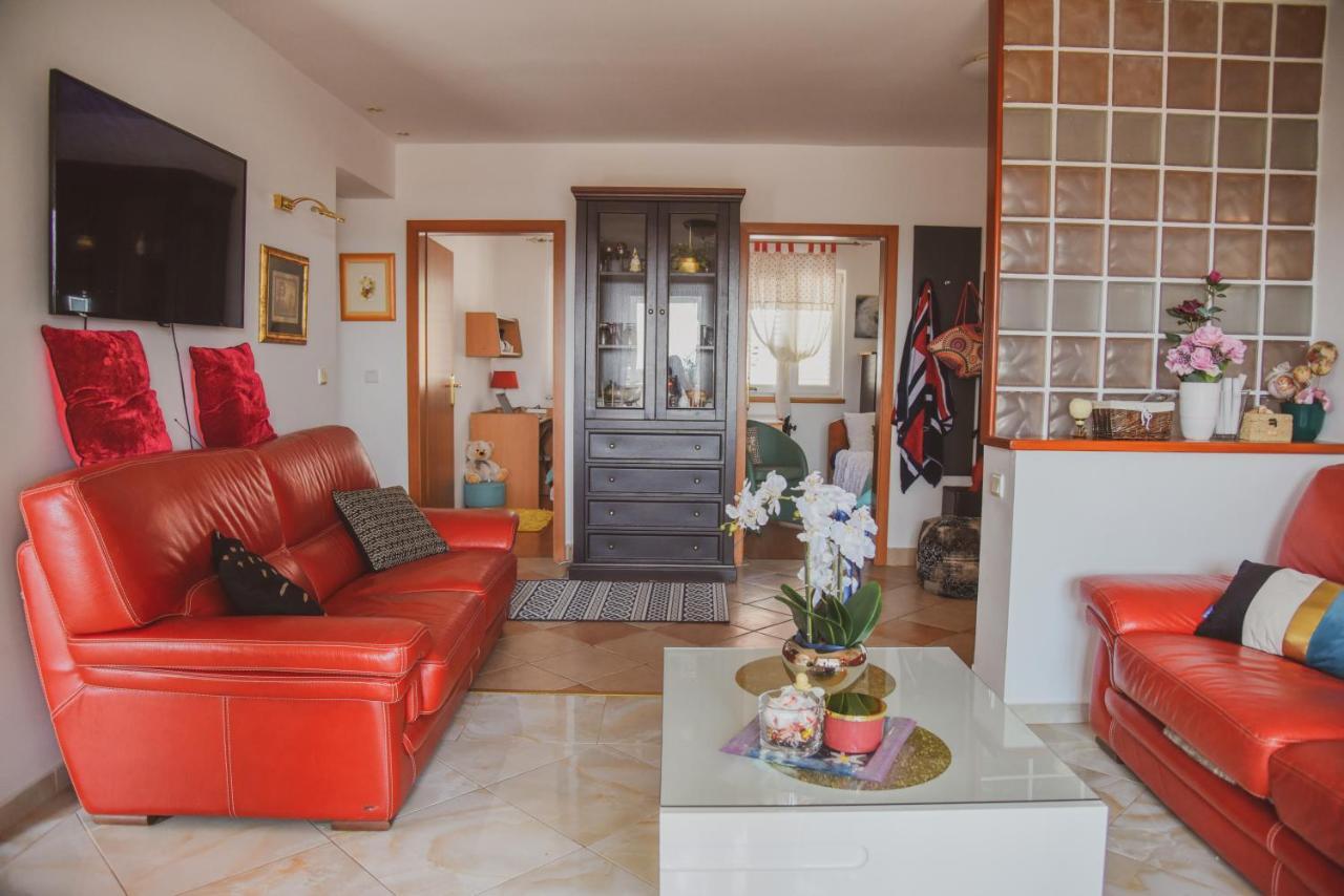 Apartments Marcus & Pascal ชิเบนิก ภายนอก รูปภาพ